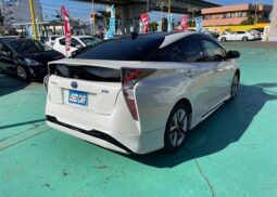 
										TOYOTA PRIUS S 2018 SILVER M full									