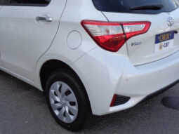 
										TOYOTA VITZ 2020 WHITE M full									