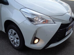 
										TOYOTA VITZ 2020 WHITE M full									