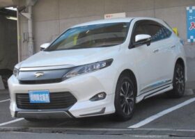 TOYOTA Harrier 2015 white