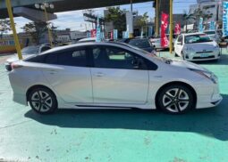 
										TOYOTA PRIUS S 2018 SILVER M full									