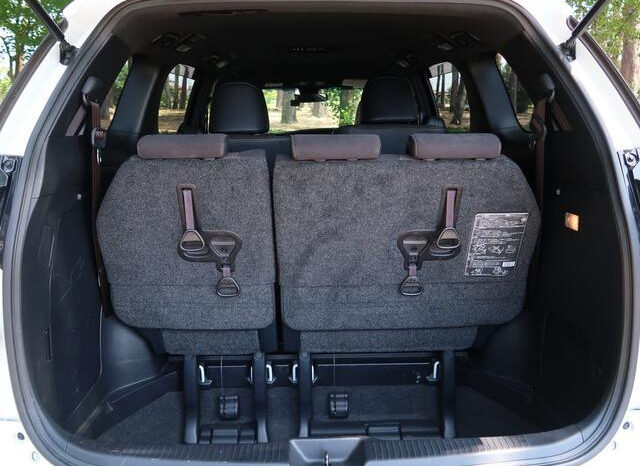 
								TOYOTA ESTIMA 2016 PEARL full									