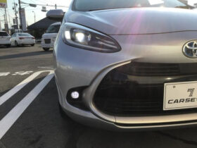 TOYOTA AQUA 2022 SILVER
