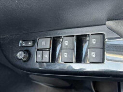 
										TOYOTA HILUX 2023 WHITE full									