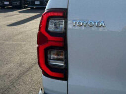 
										TOYOTA HILUX 2023 WHITE full									