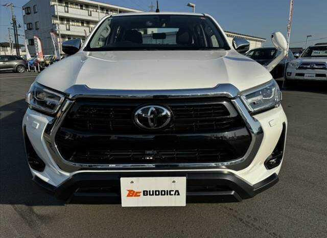 
								TOYOTA HILUX 2023 WHITE full									
