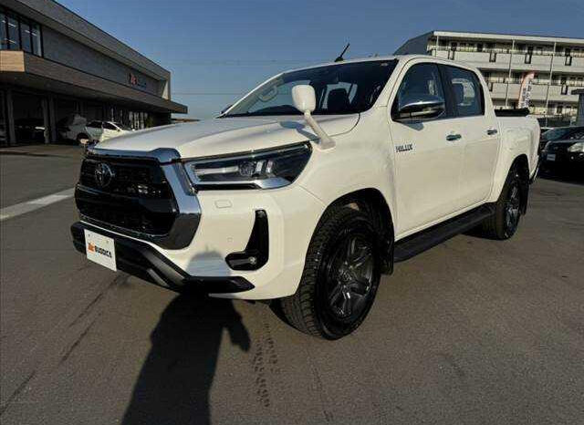 
								TOYOTA HILUX 2023 WHITE full									