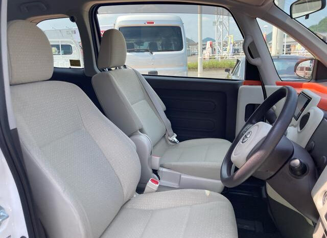 
								TOYOTA PORTE 2015 PEARL WHITE full									