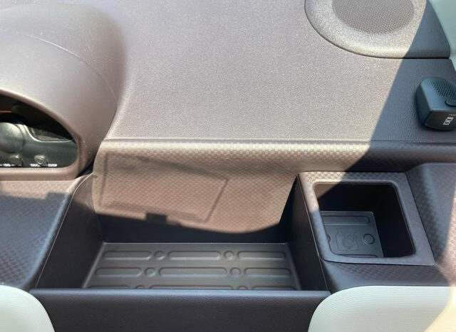 
								TOYOTA PORTE 2015 PEARL WHITE full									