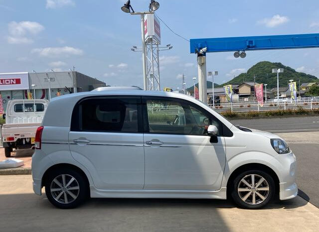 
								TOYOTA PORTE 2015 PEARL WHITE full									