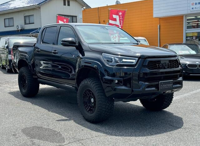 
								TOYOTA HILUX 2022 BLACK M full									