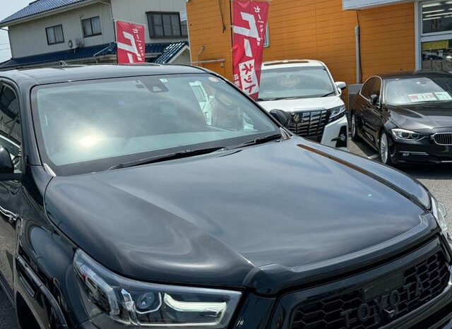 
								TOYOTA HILUX 2022 BLACK M full									