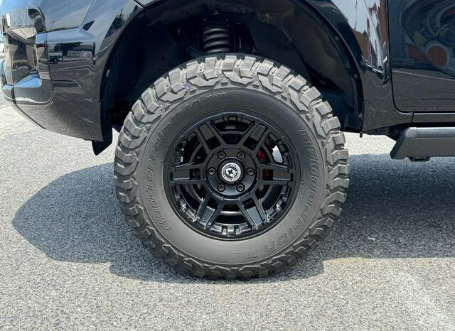 
								TOYOTA HILUX 2022 BLACK M full									
