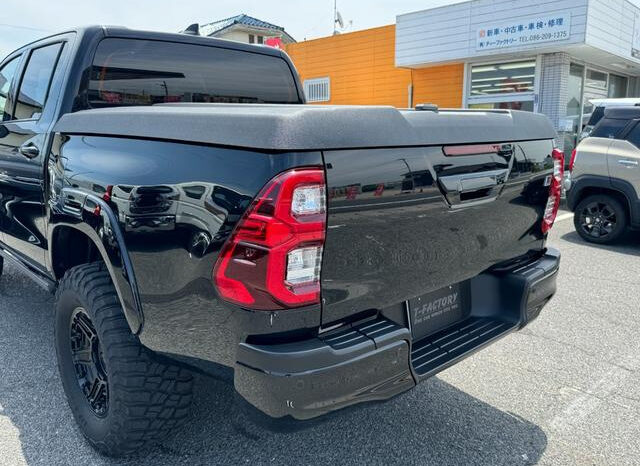 
								TOYOTA HILUX 2022 BLACK M full									
