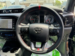 
										TOYOTA HILUX 2022 BLACK M full									