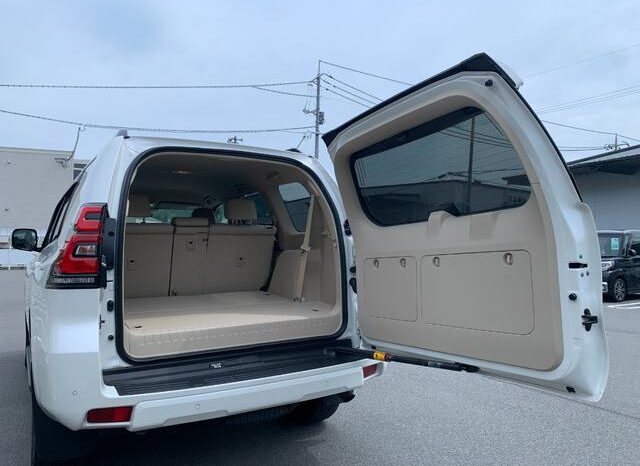 
								TOYOTA LAND CRUISER PRADO 2021 PEARL WHITE full									
