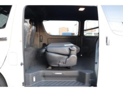 
										TOYOTA HIACE VAN 2024 PEARL WHITE full									