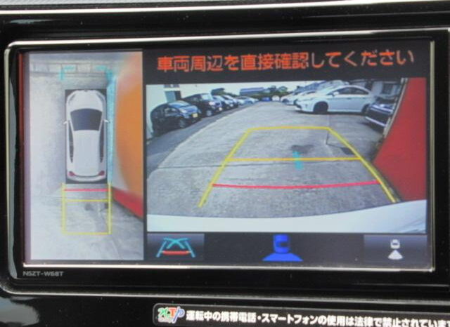 
								TOYOTA AQUA 2019 WHITE M full									