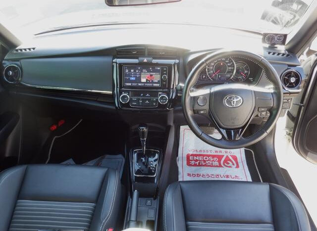 
								TOYOTA COROLLA FIELDER 2018 PEARL full									