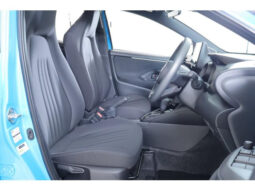 
										TOYOTA YARIS 2023 LIGHT BLUE II full									