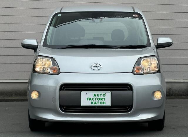 
								TOYOTA PORTE 2017 SILVER full									