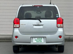 
										TOYOTA PORTE 2017 SILVER full									