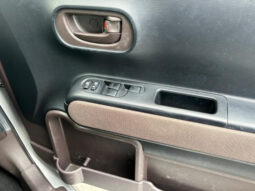 
										TOYOTA PORTE 2017 SILVER full									