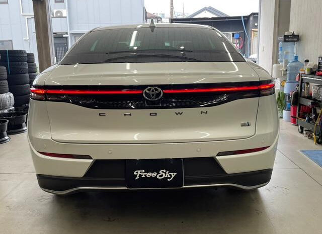 
								TOYOTA CROWN CROSSOVER 2023 PEARL WHITE full									