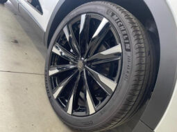 
										TOYOTA CROWN CROSSOVER 2023 PEARL WHITE full									