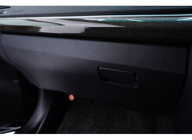 
								TOYOTA MARK X 2013 BLACK full									