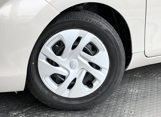 
								TOYOTA AQUA 2023 LIGHT BROWN full									