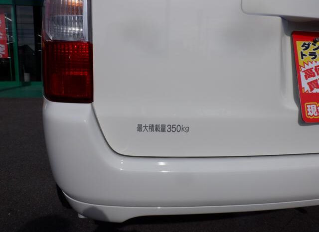 
								TOYOTA PROBOX 2024 WHITE full									