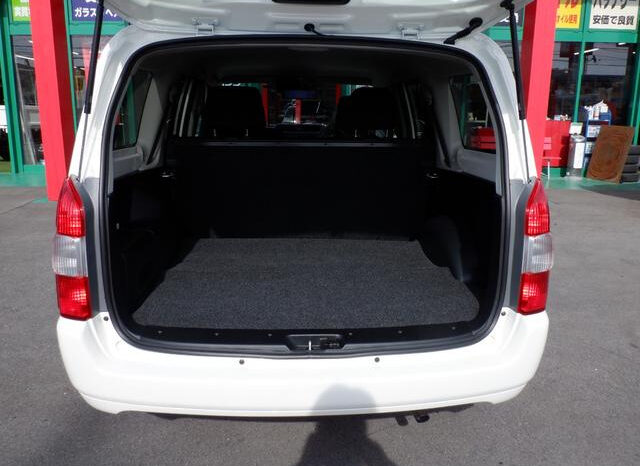 
								TOYOTA PROBOX 2024 WHITE full									