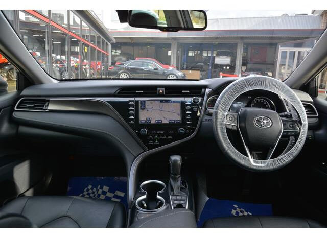 
								TOYOTA CAMRY 2018 PEARL full									