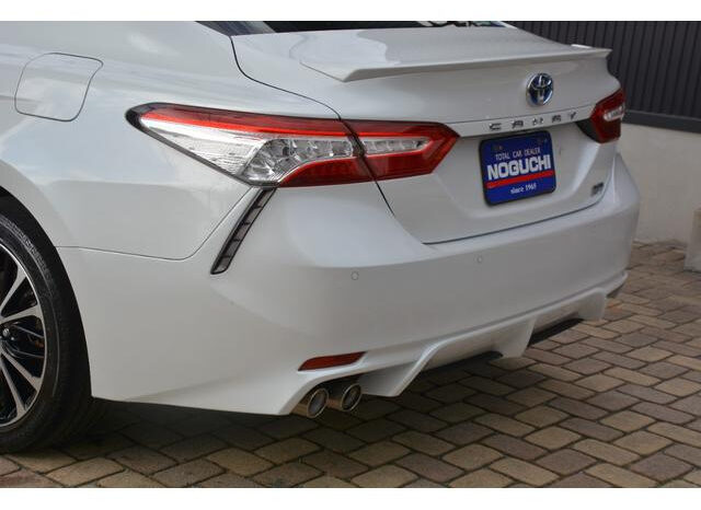 
								TOYOTA CAMRY 2018 PEARL full									