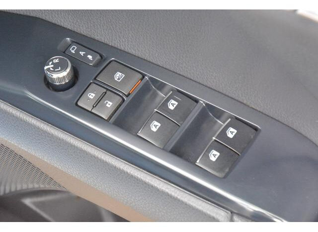 
								TOYOTA CAMRY 2018 PEARL full									