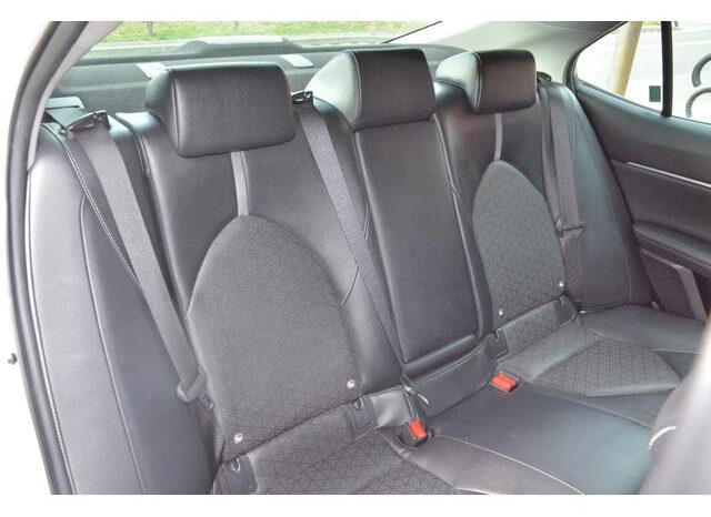 
								TOYOTA CAMRY 2018 PEARL full									