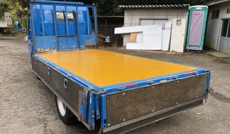 
								Mitsubishi Canter (2017) full									