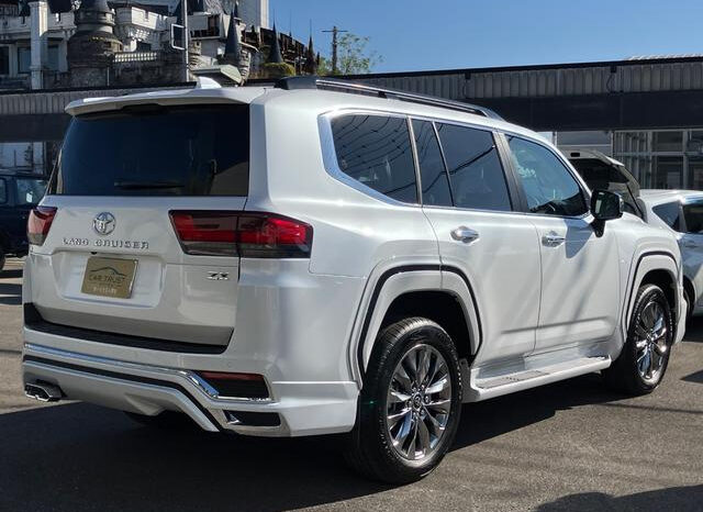 
								TOYOTA LAND CRUISER 2025 PEARL WHITE | 3500cc | GASOLINE full									