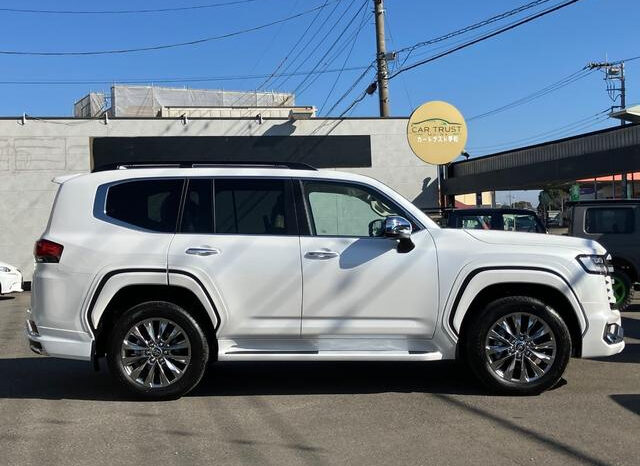 
								TOYOTA LAND CRUISER 2025 PEARL WHITE | 3500cc | GASOLINE full									