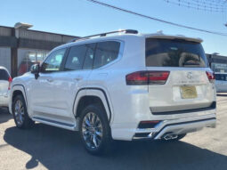 
										TOYOTA LAND CRUISER 2025 PEARL WHITE | 3500cc | GASOLINE full									