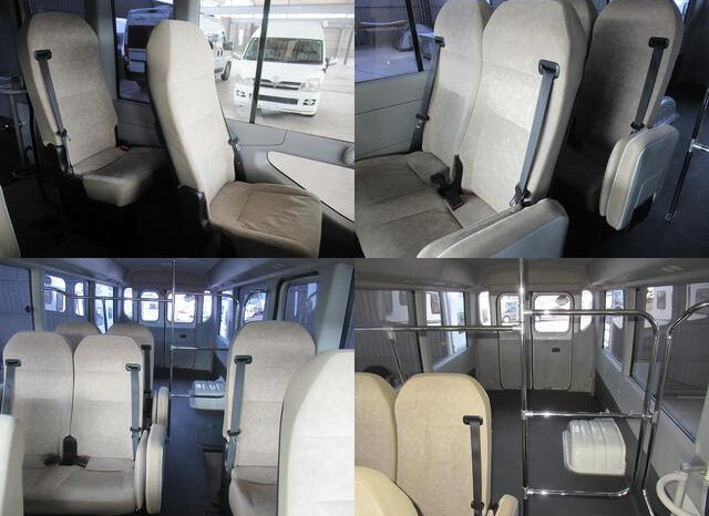 
								TOYOTA COASTER BIG VAN 2018 WHITE II full									