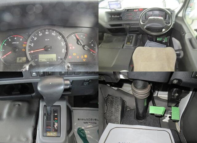 
								TOYOTA COASTER BIG VAN 2018 WHITE II full									