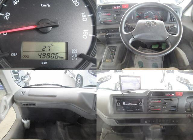 
								TOYOTA COASTER BIG VAN 2018 WHITE II full									