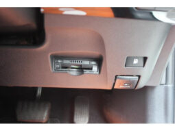 
										TOYOTA PRIUS 2018 PEARL full									