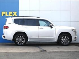 TOYOTA LAND CRUISER ZX