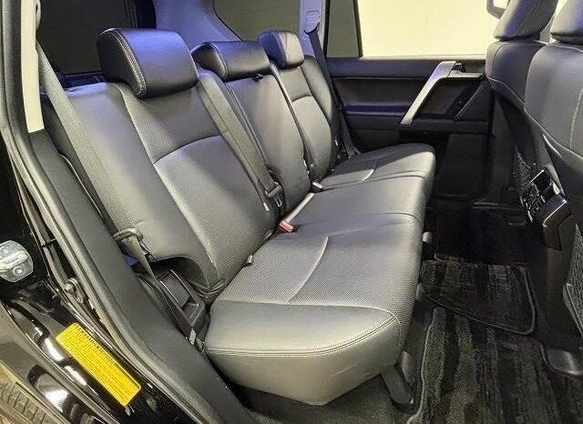 
								TOYOTA LAND CRUISER PRADO TX L full									