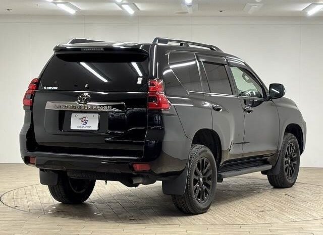 
								TOYOTA LAND CRUISER PRADO TX L full									