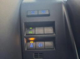 
										TOYOTA LAND CRUISER ZX full									
