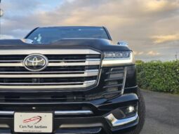 
										TOYOTA LAND CRUISER ZX full									